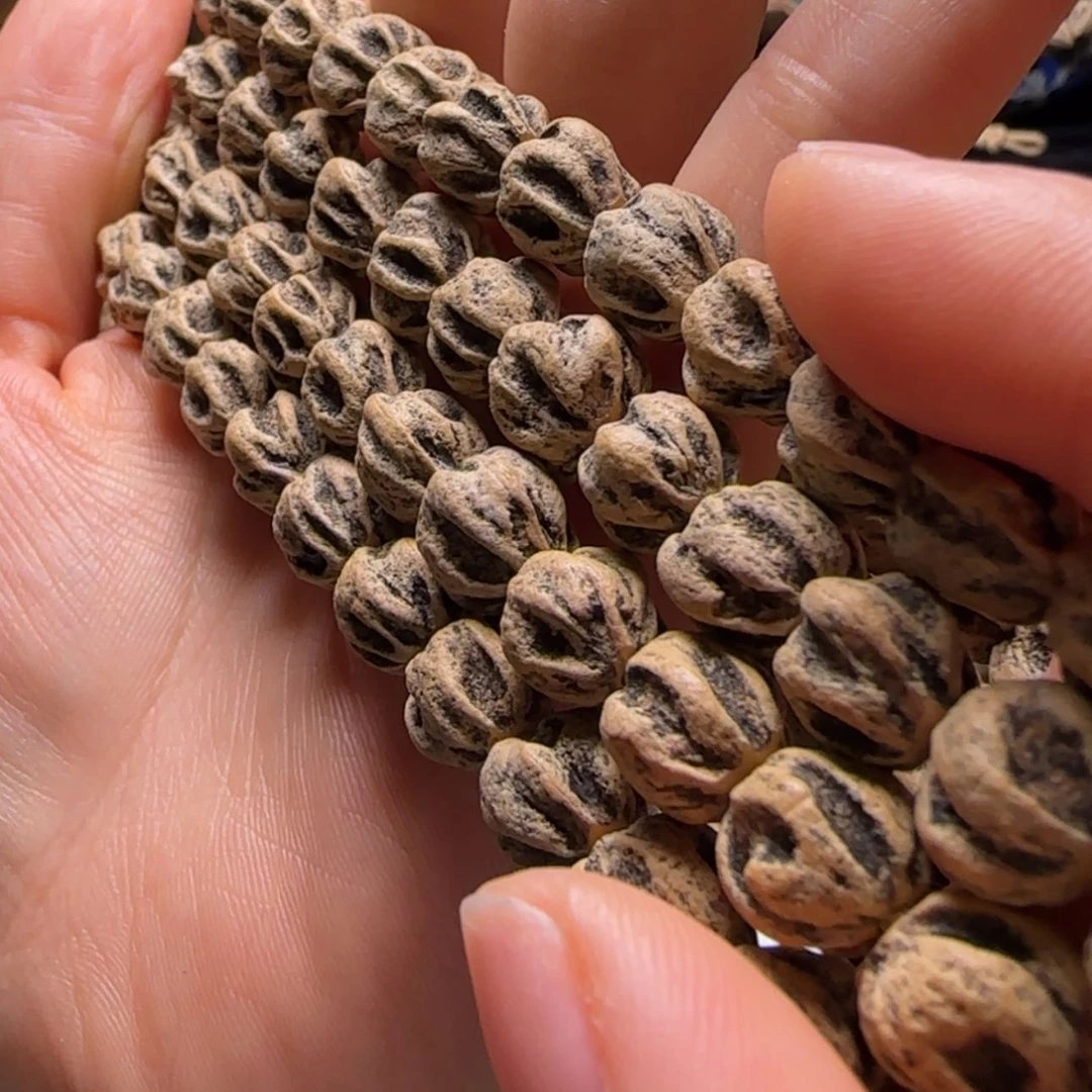 【闪购商品】吊坠柏香籽/百香籽M****c