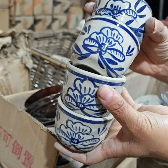 库存微瑕手绘杯子四个