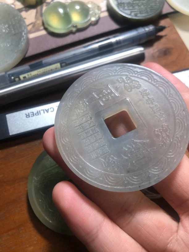 蛇纹石岫玉镇库母钱大尺寸