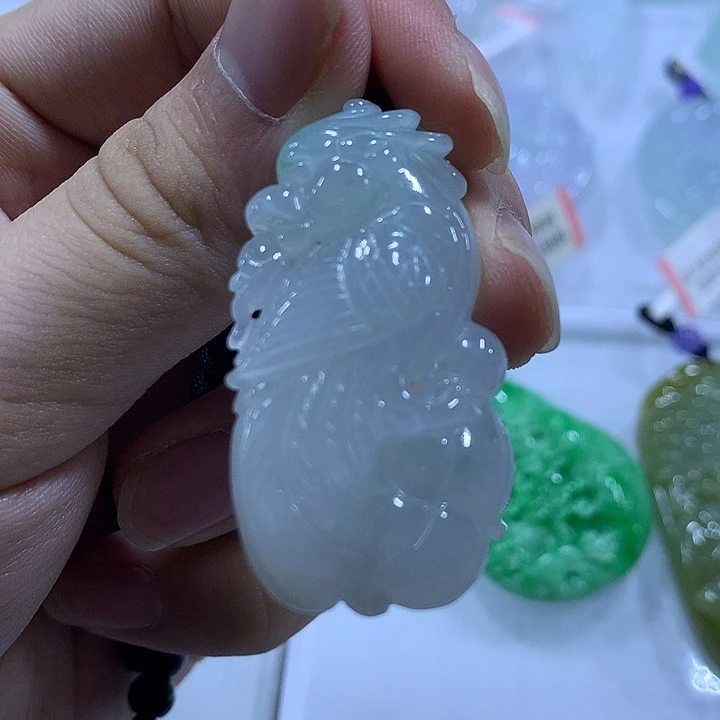 翡翠未镶嵌颈饰天然翡翠A货吊坠