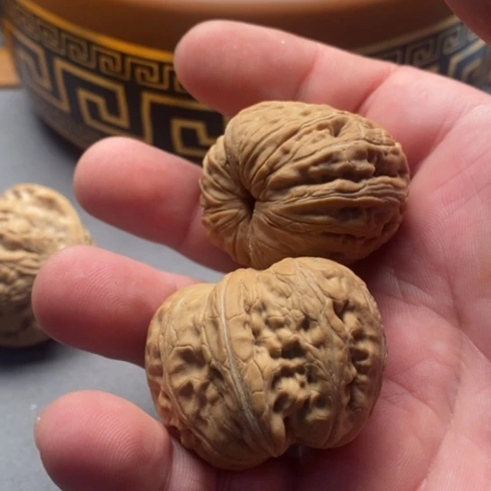 文玩核桃吊坠我***大文玩核桃文玩核桃