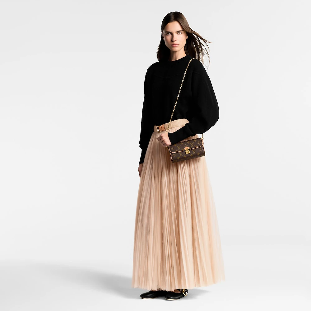 全新未使用 LouisVuitton/路易威登 新款 Pochette camille单肩包