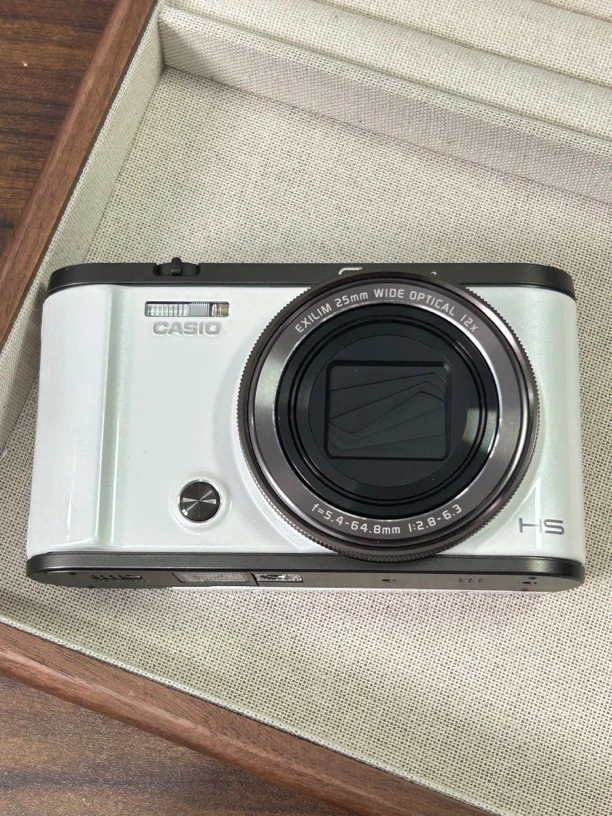 9新 Casio/卡西欧 zr3500 白色 可WiFi美颜自拍神器翻转屏高清