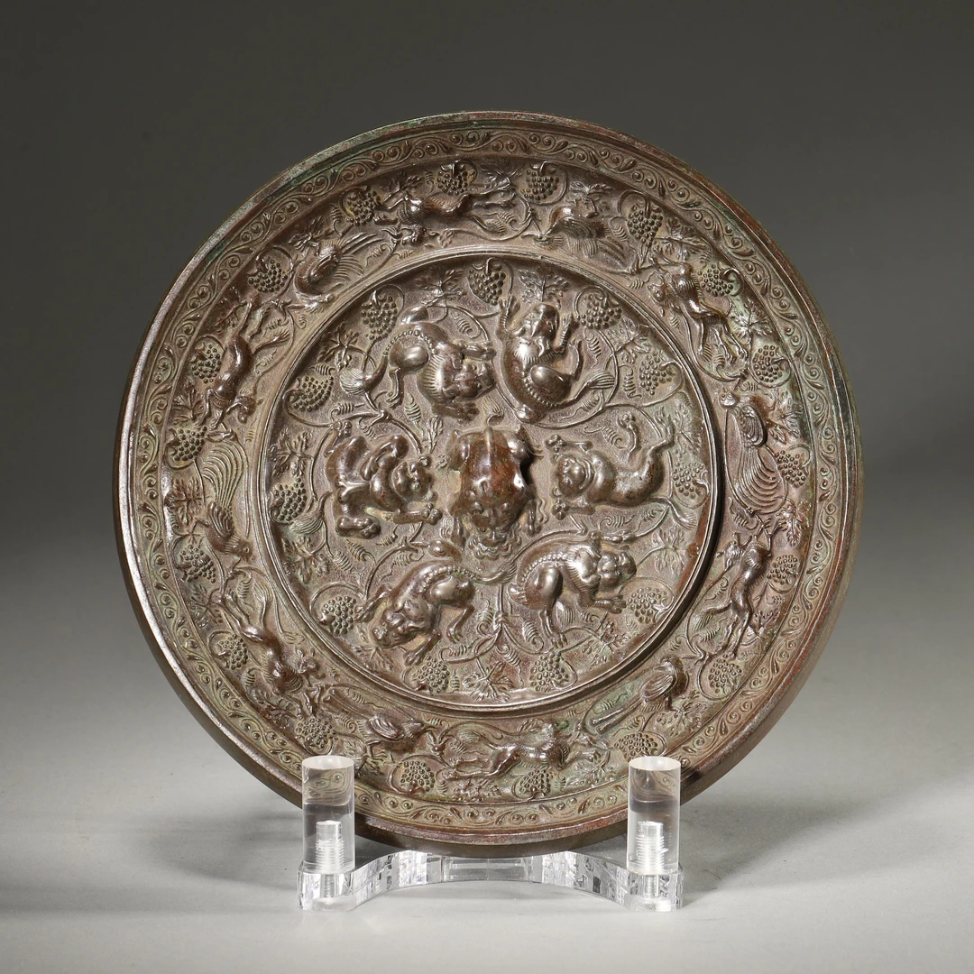 Tgz21 明代 铜海兽葡萄纹镜