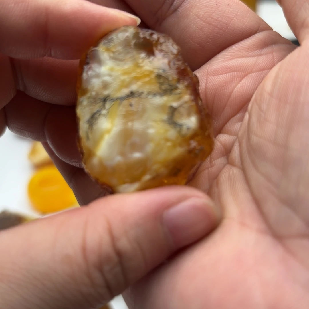 定制琥珀未镶嵌习*