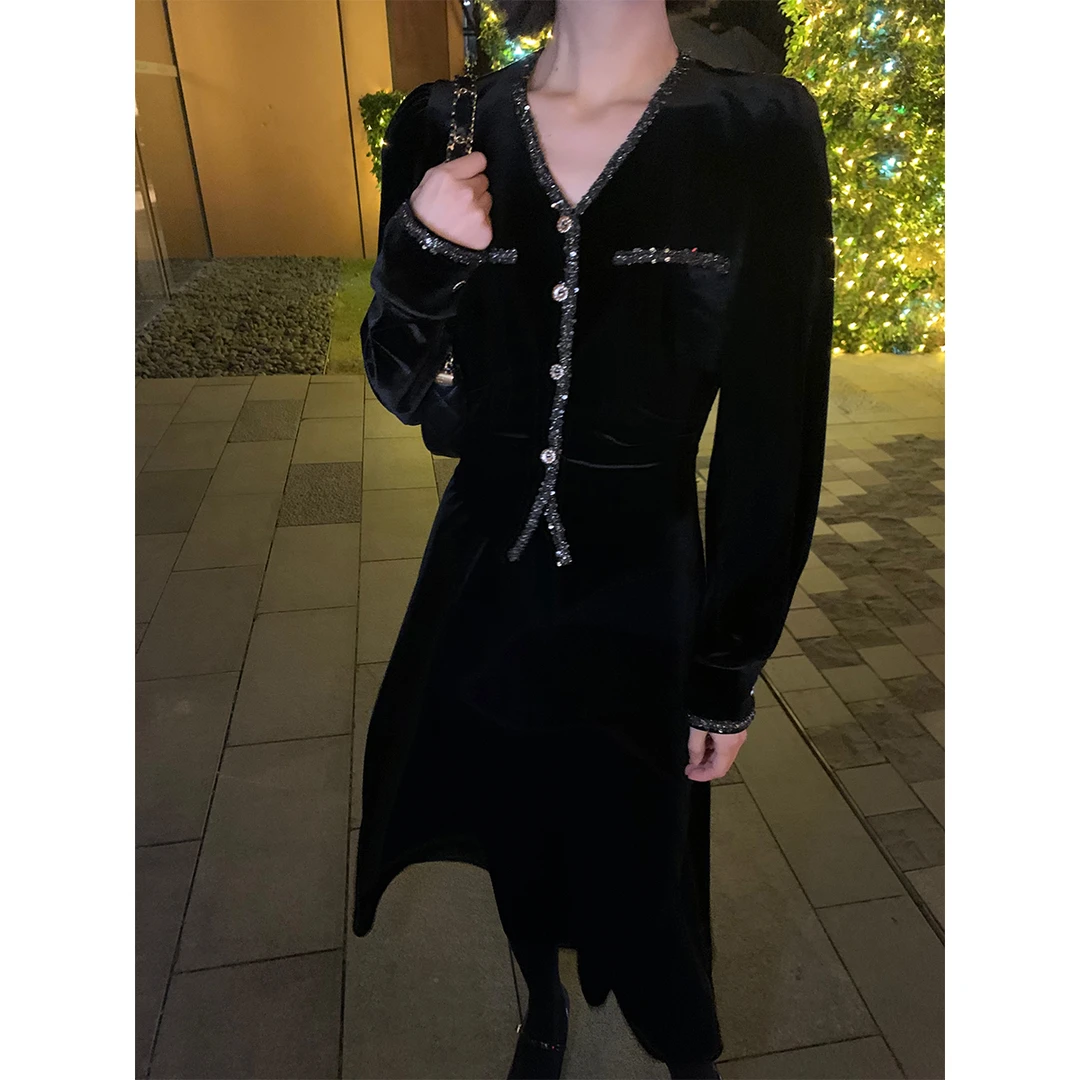 又见封神连衣裙！显瘦小优雅 原创设计V领假两件长款丝绒裙 412LQ1