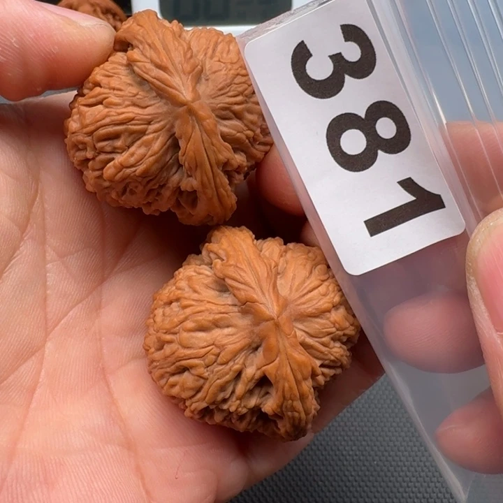 文玩核桃把件标**号南疆40