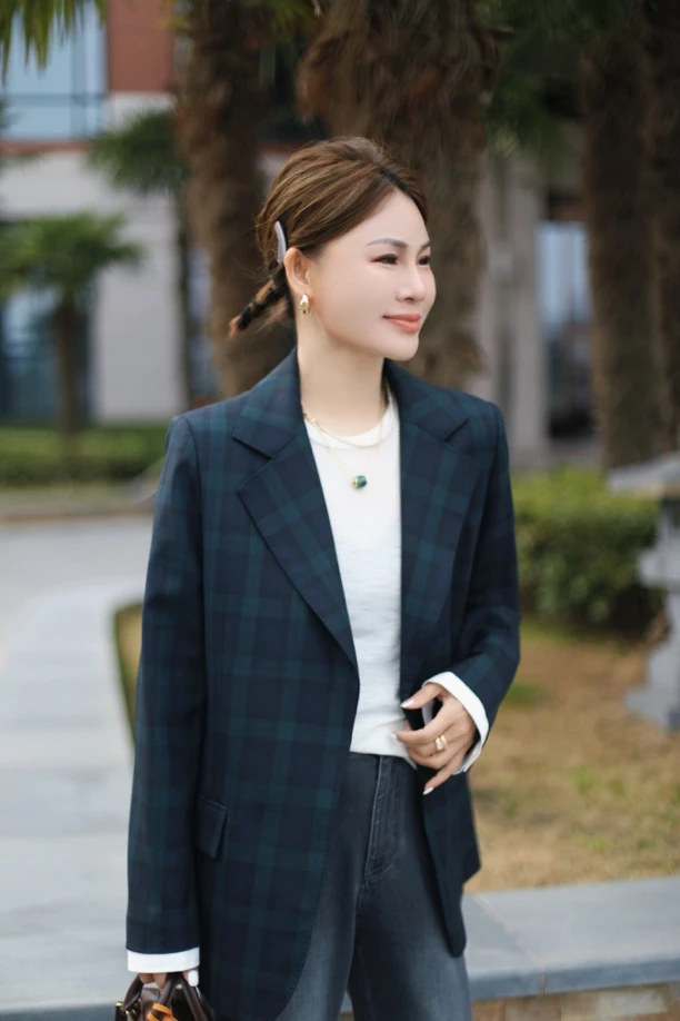 【荣姐精选】绿格袖拼色西服外套