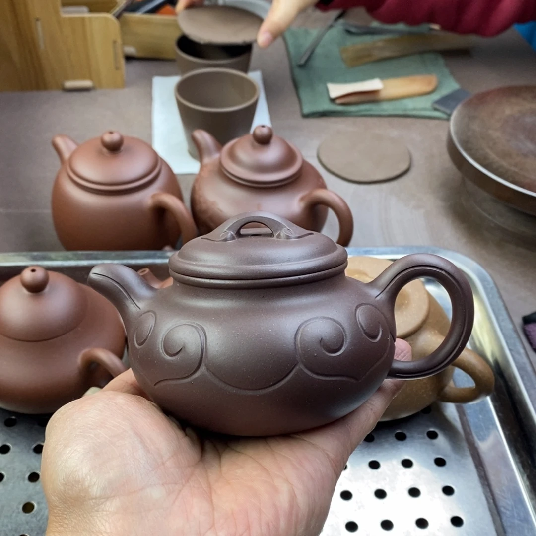 紫砂茶壶仿古如意容量255毫升左右