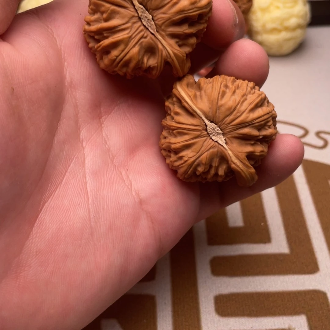 麦****z文玩核桃文玩核桃7