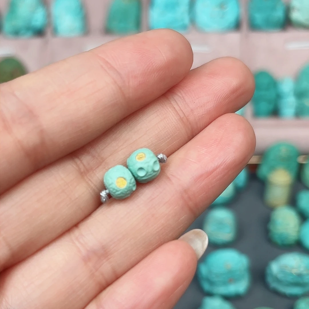 绿松石配饰未镶嵌