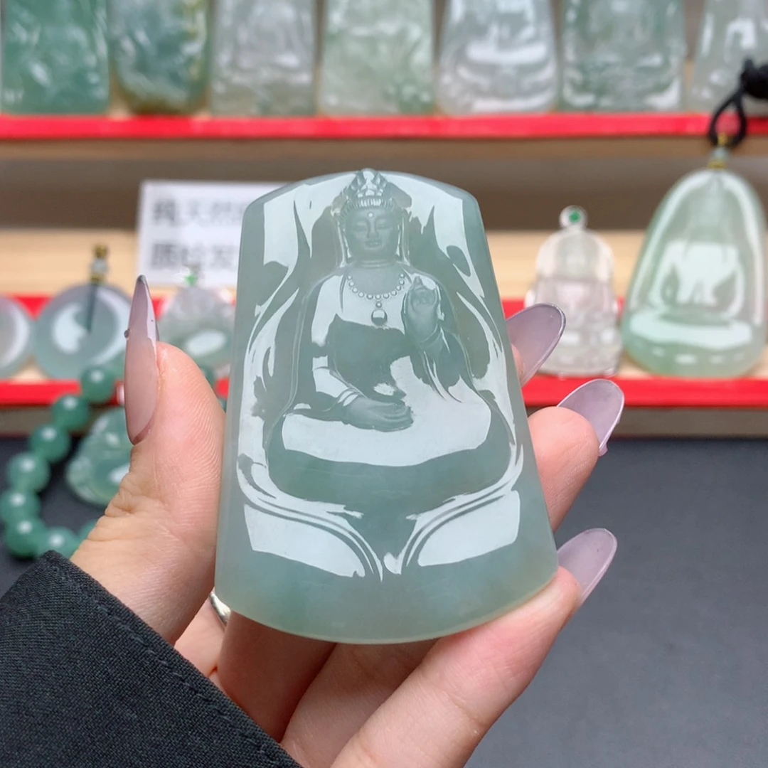 不***财翡翠未镶嵌颈饰观音