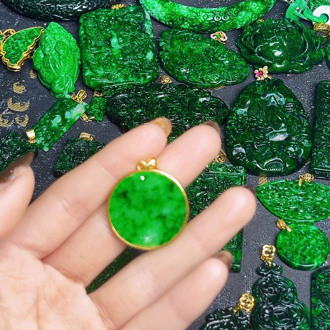 颈饰银S925镶嵌翡翠多样性