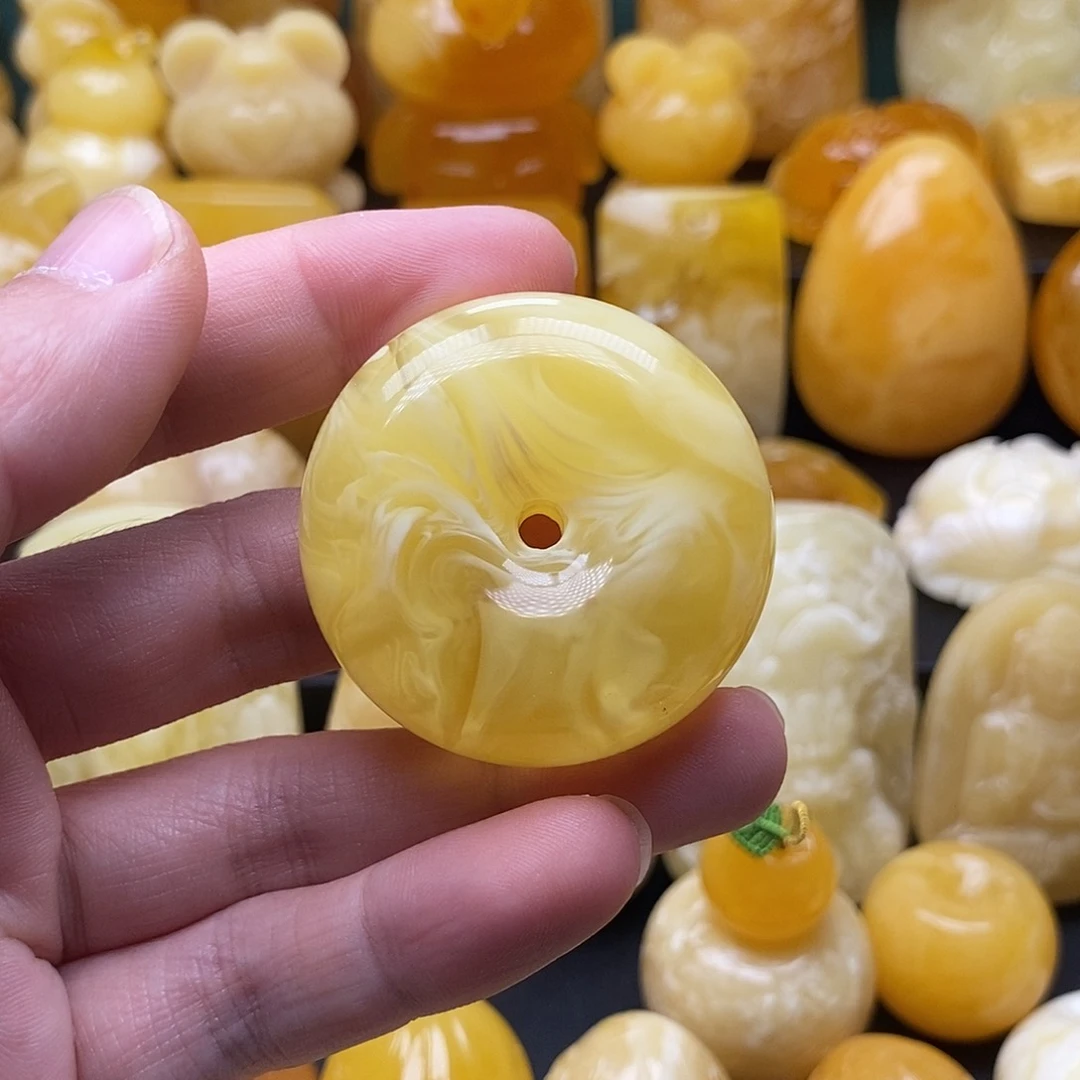 琥珀颈饰未镶嵌琥珀蜜蜡吊坠