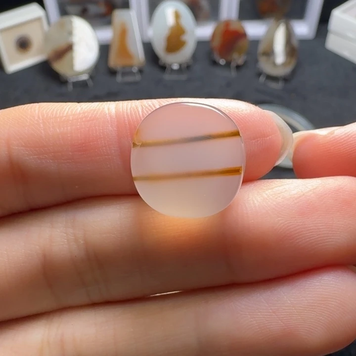 玛瑙/玉髓未镶嵌珠宝奇石