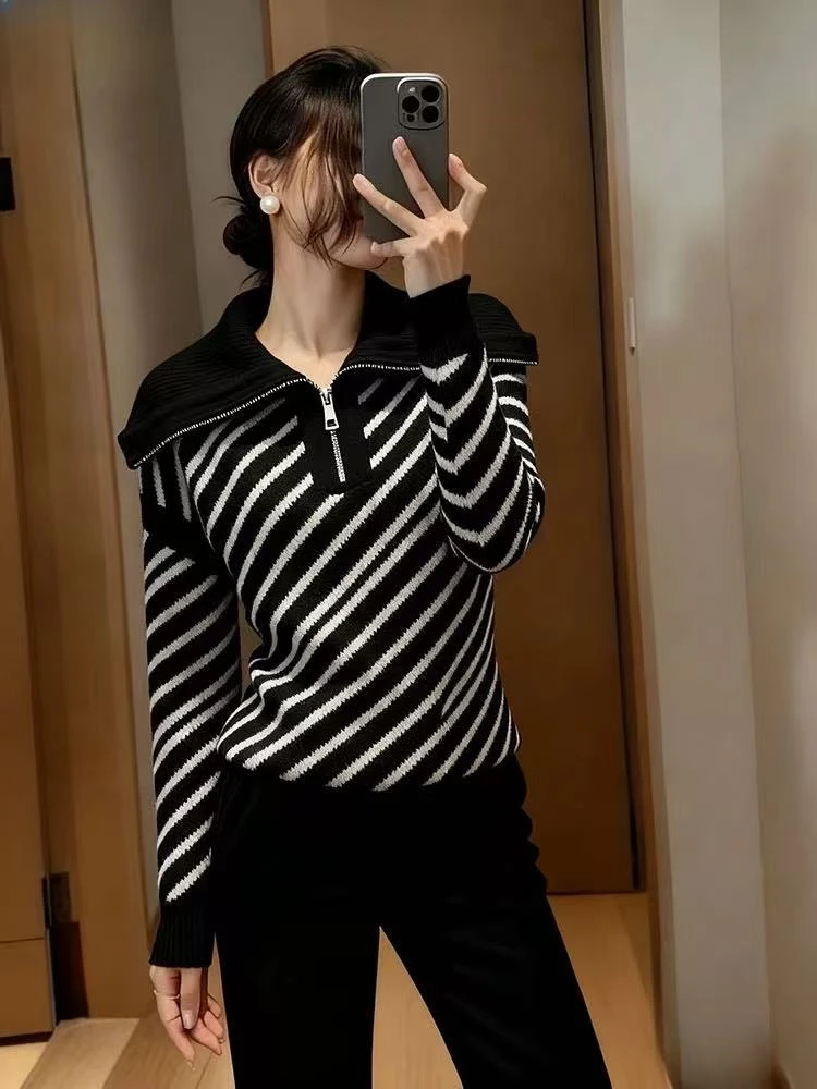 SS5646黑白条纹毛衣高端独特漂亮超好看小众设计感大翻领针织上衣