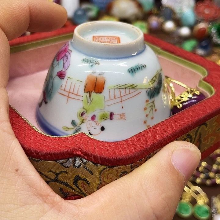 迎***虫青花手绘小主人杯子