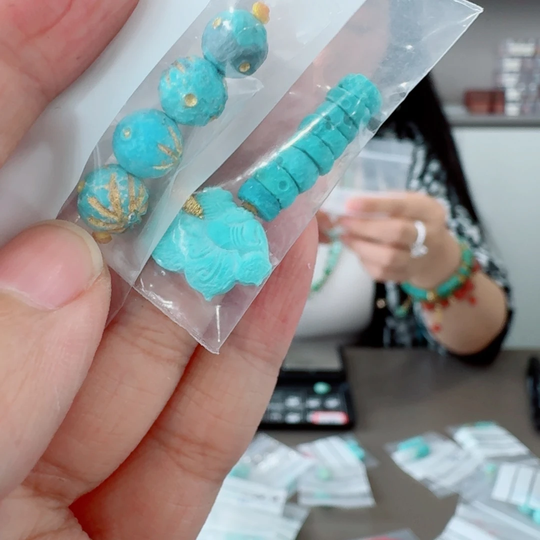 未镶嵌绿松石珠宝奇石