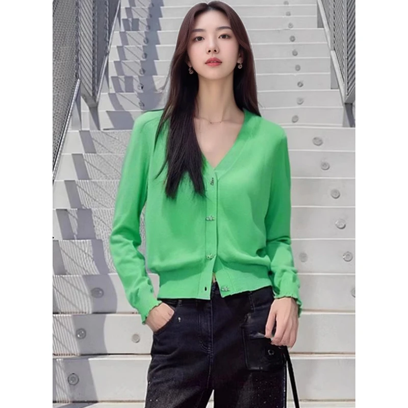 37892【依系列】V领显瘦针织开衫3J127770D