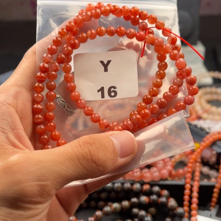 南红玛瑙未镶嵌多样性发货默认微瑕6mm