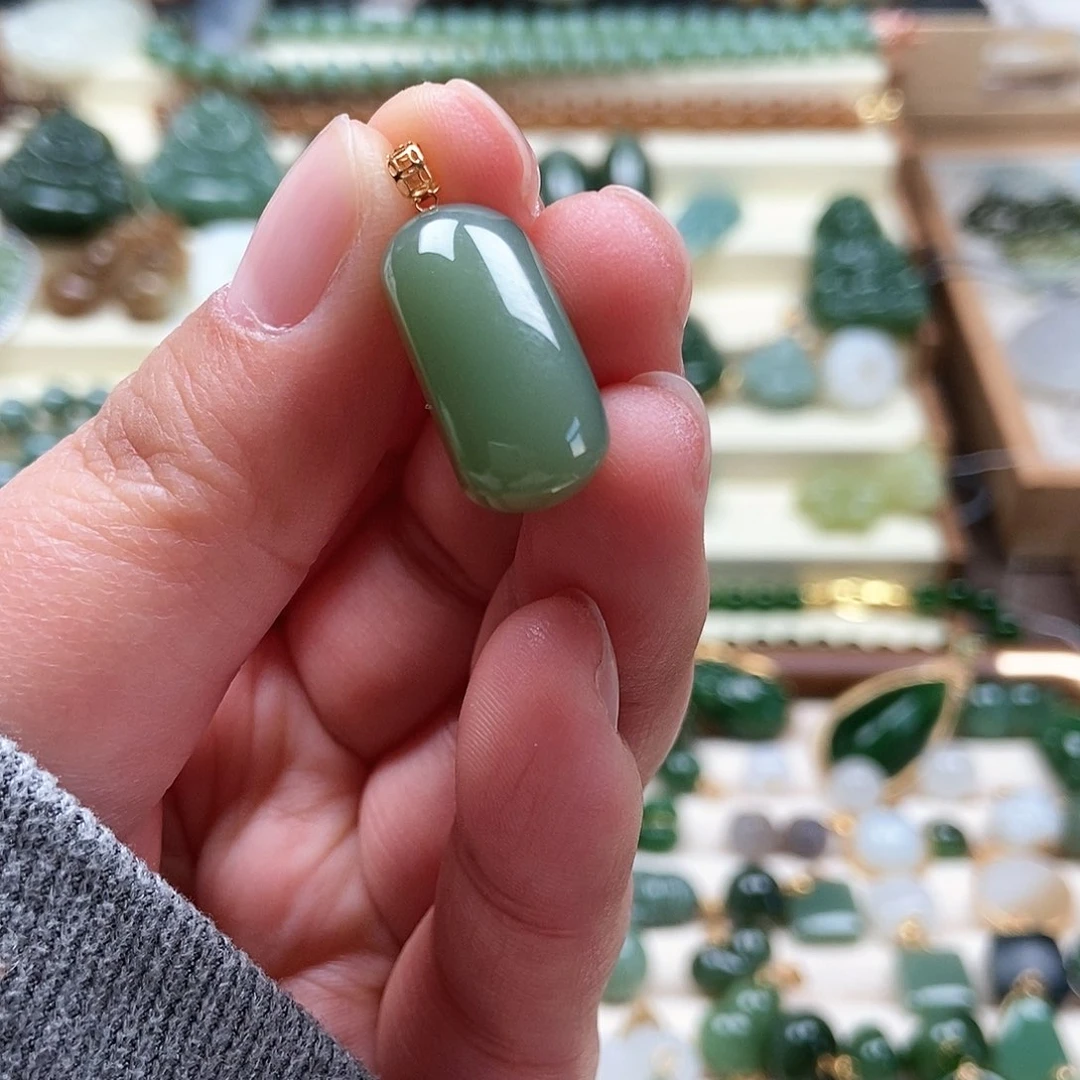 吊坠(不含链)18K金镶嵌和田玉