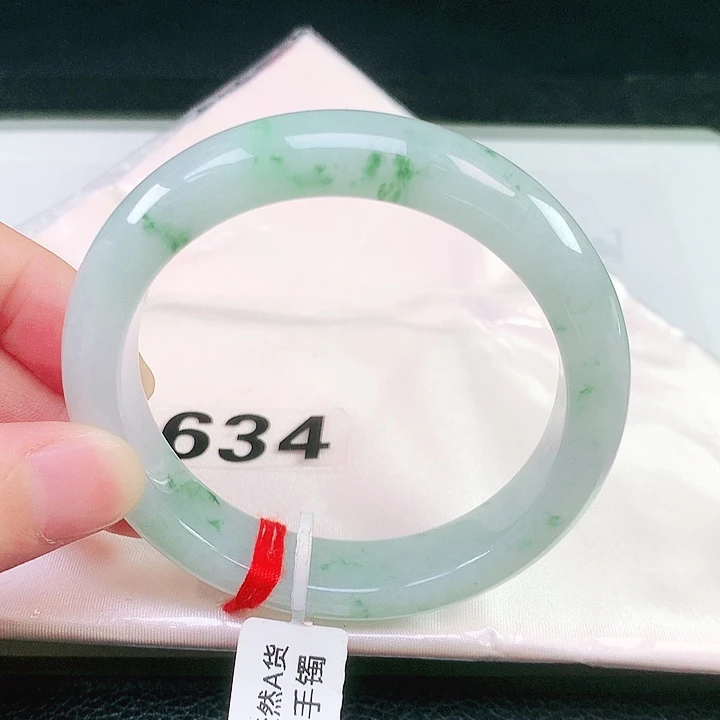 翡翠未镶嵌手镯634