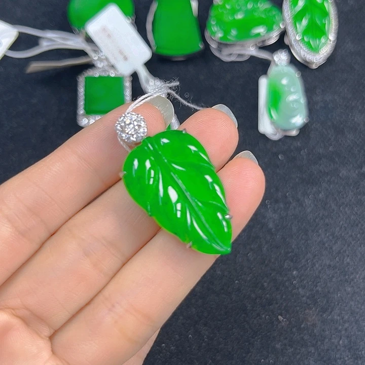 翡翠银S925镶嵌吊坠(不含链)