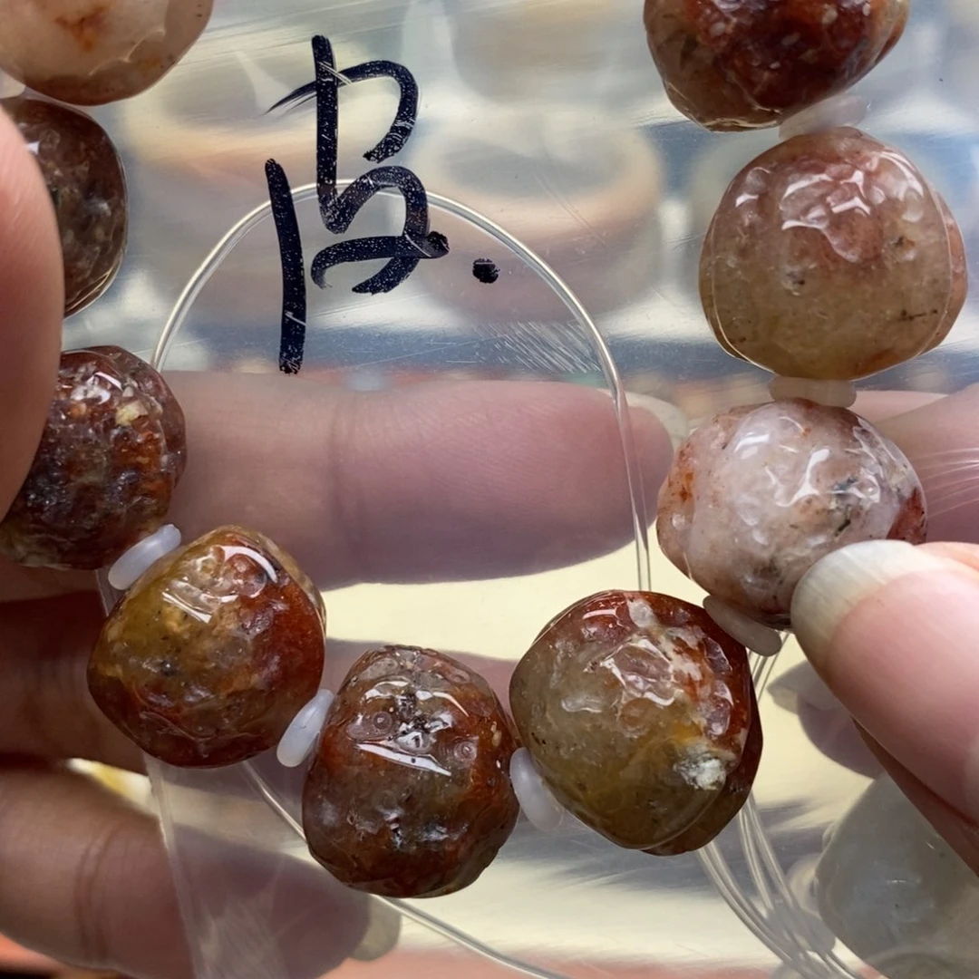 石英质玉手镯未镶嵌皮****飞