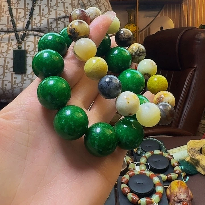 蛇纹石玉手串未镶嵌微瑕