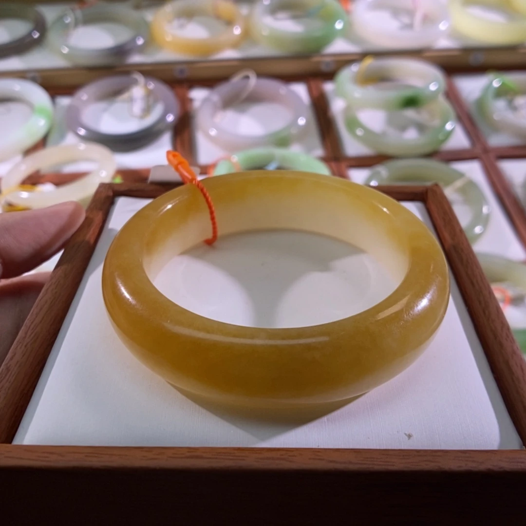 【闪购商品】未镶嵌手镯和田玉（糖玉）