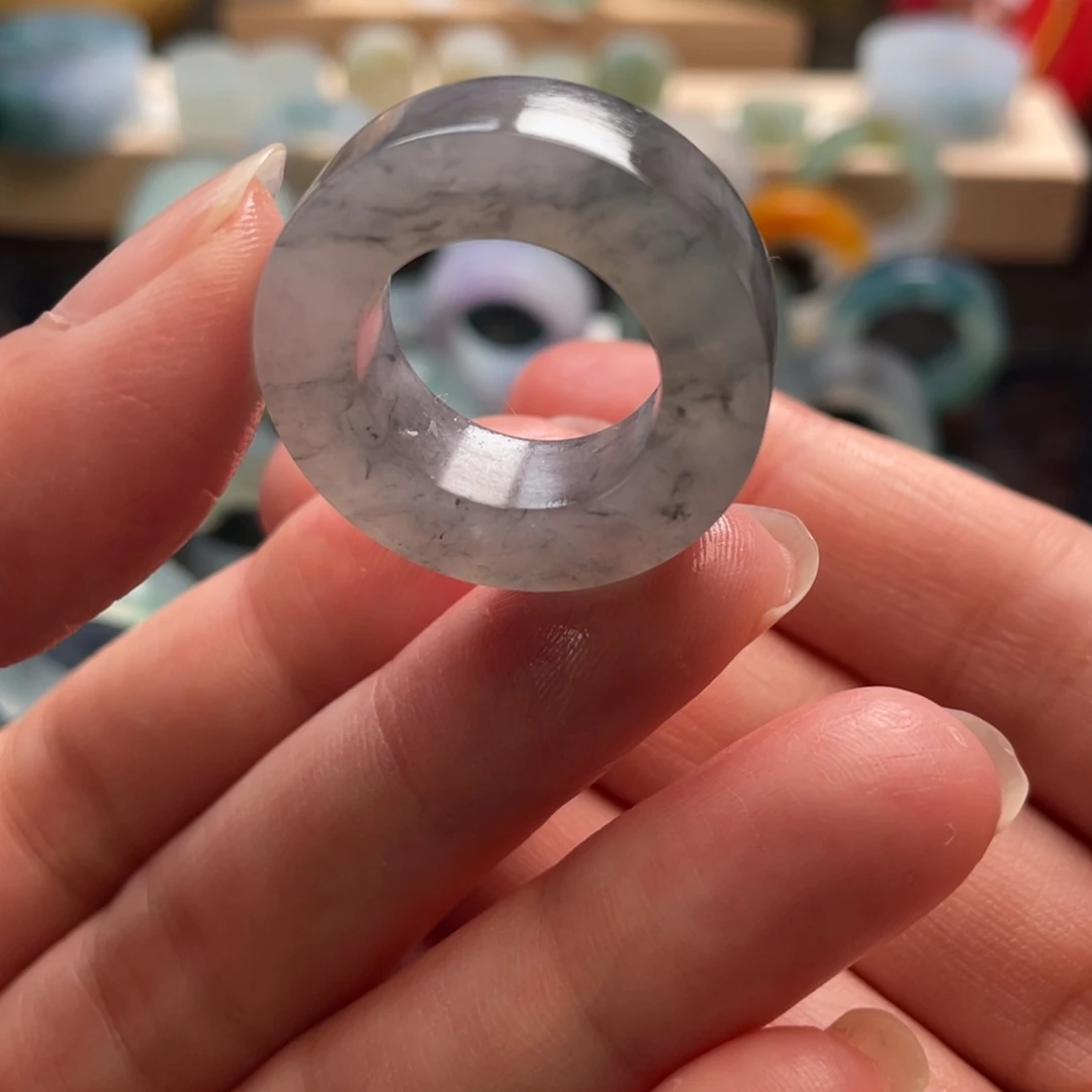 定制翡翠未镶嵌戒指