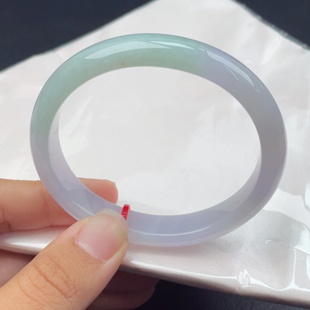 翡翠手镯（贵妃镯）未镶嵌