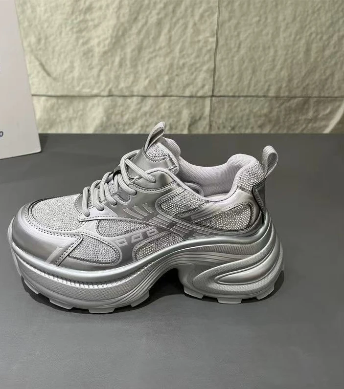 【华小姐】春夏季新款时尚潮流圆头厚底透气百搭休闲鞋02-9881