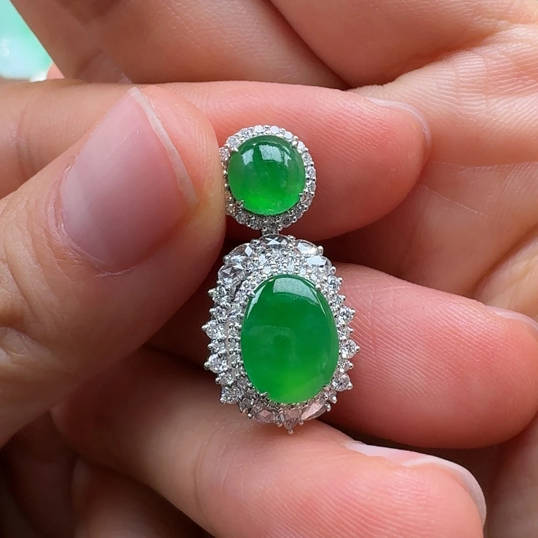 翡翠18K金镶嵌吊坠(赠链)高冰浓阳绿双蛋吊坠