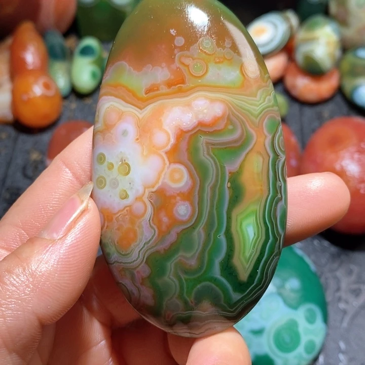 石英质玉颈饰未镶嵌用****1