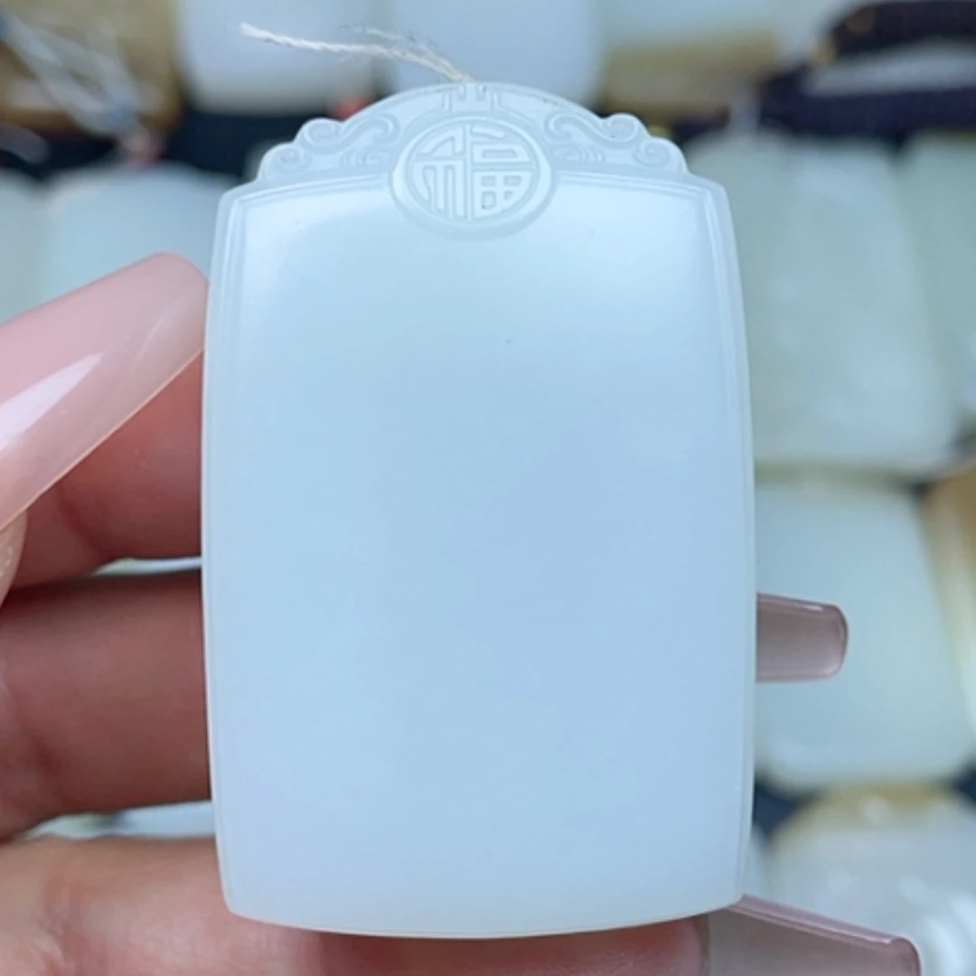 【闪购商品】颈饰未镶嵌和田玉