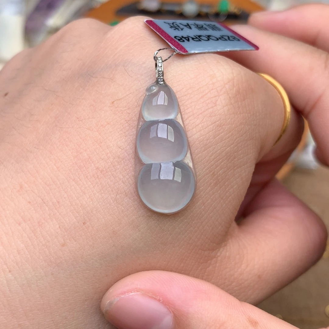 【闪购商品】18K金镶嵌挂件翡翠一