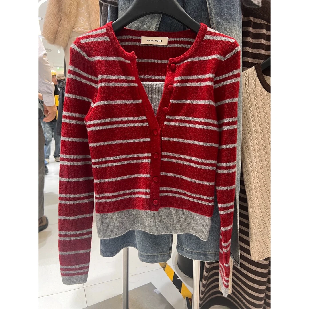 韩系复古条纹假两件针织衫女秋冬显瘦气质V领百搭开衫上衣