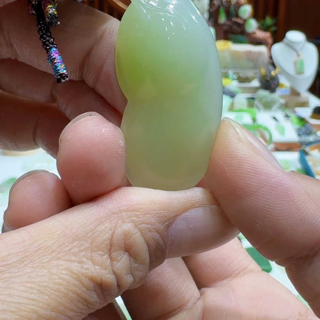 和田玉和田玉翠青福豆未镶嵌