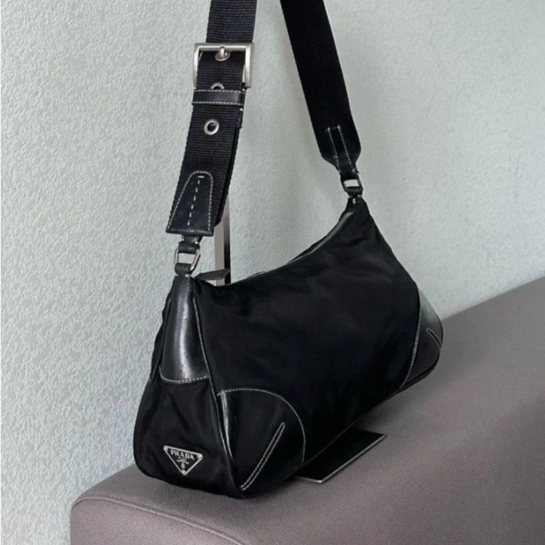 95新 Prada/普拉达 大吉中古/Prada黑银hobo单肩包