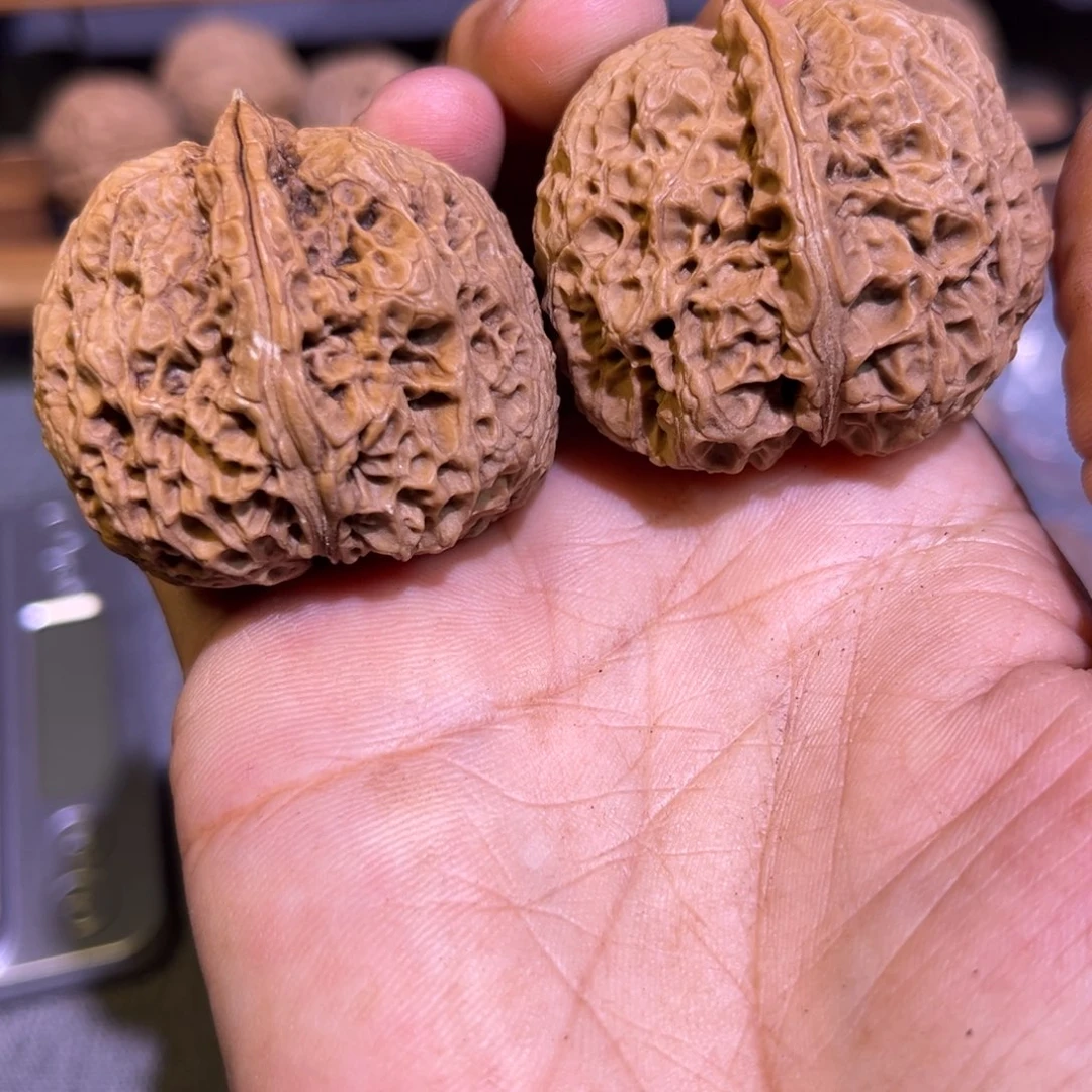 把件文玩核桃红旺云铁34号41mm