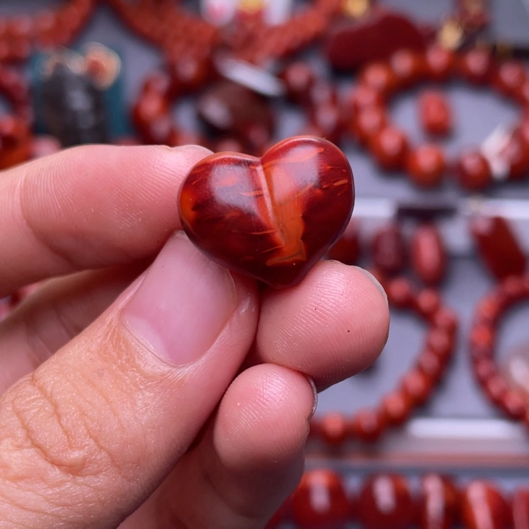 南红玛瑙未镶嵌其他精品）玫瑰红妖火焰屁桃单珠