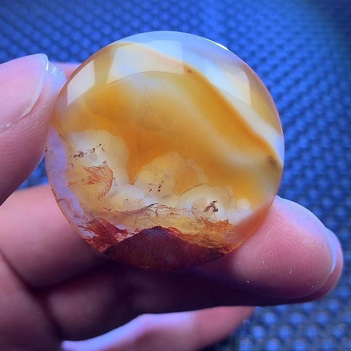 玛瑙/玉髓吊坠(不含链)未镶嵌y****?