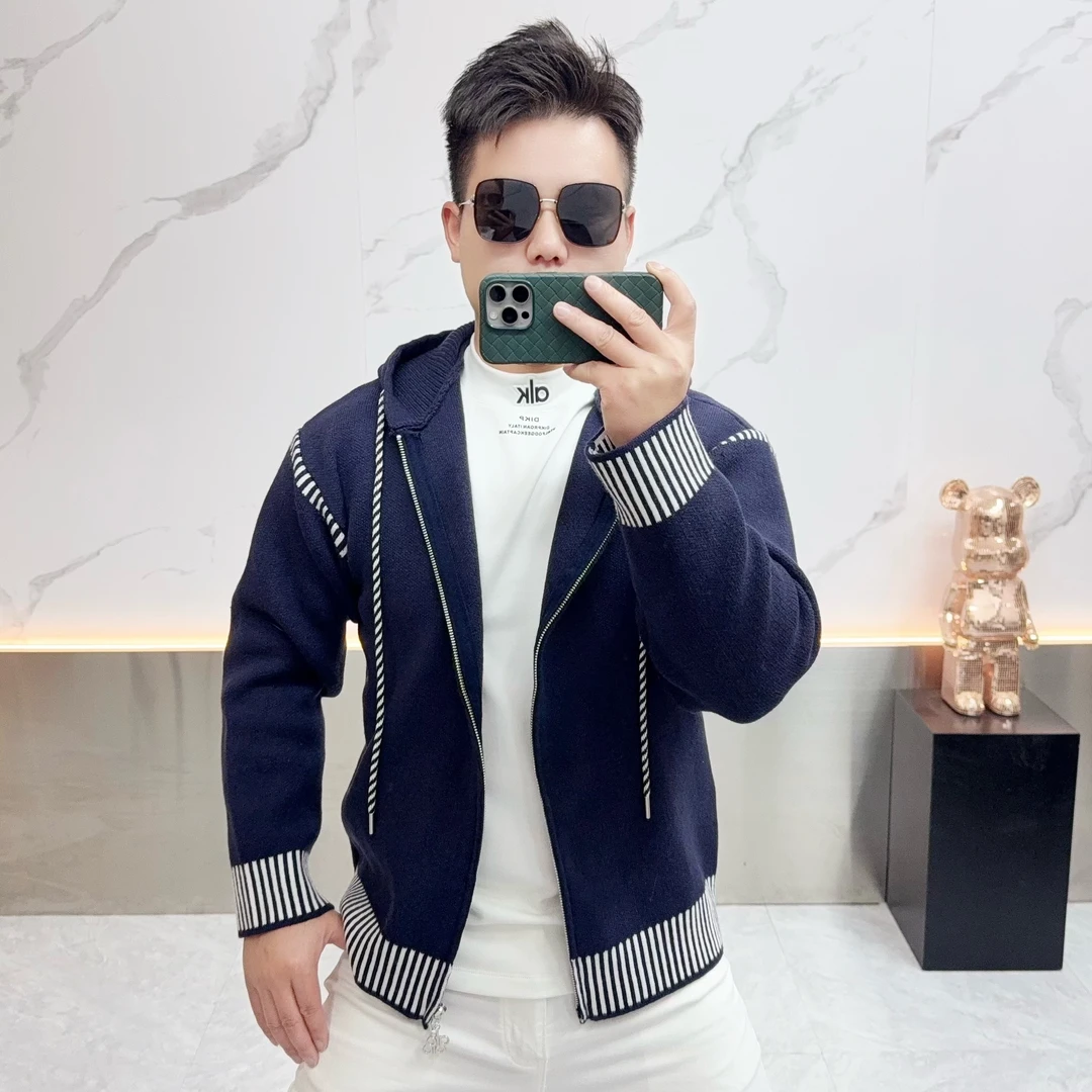 2025秋冬季新款字母连帽毛衣外套男女同款休闲百搭针织开衫夹克衫