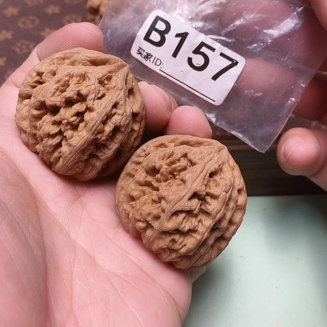 把件文玩核桃粗筋42尺。