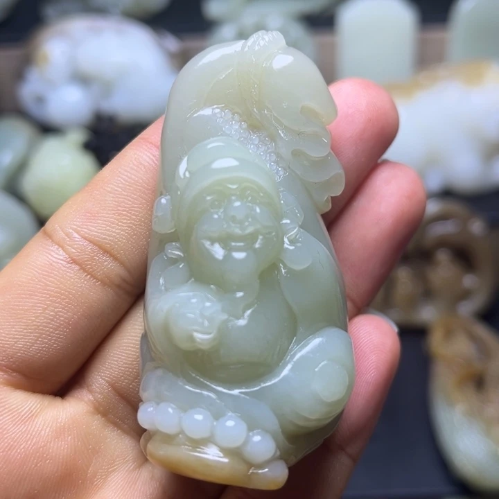 和田玉未镶嵌颈饰