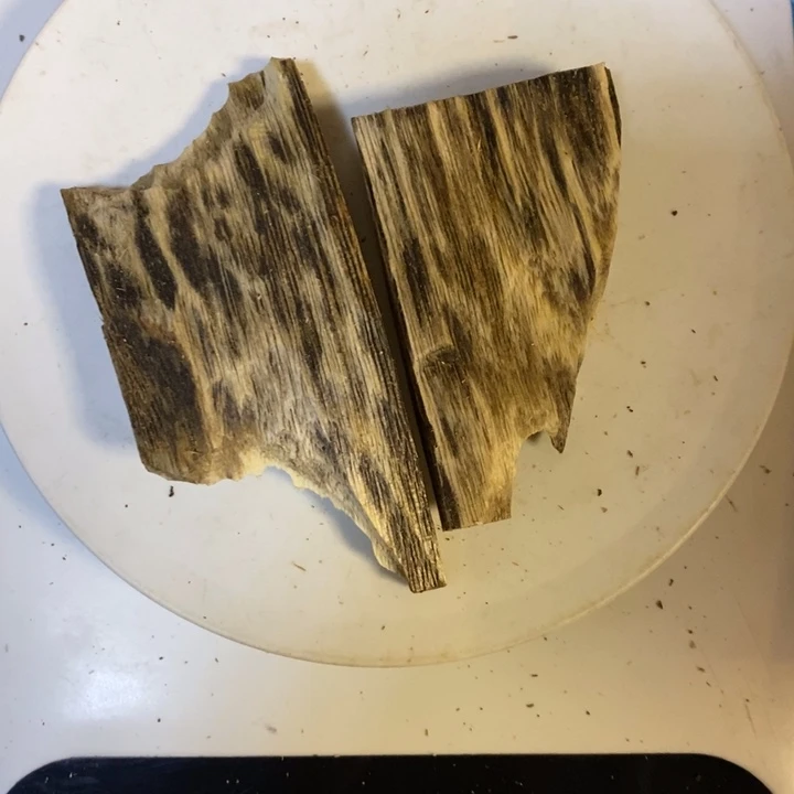 沉香碎屑沉香沉香原材料