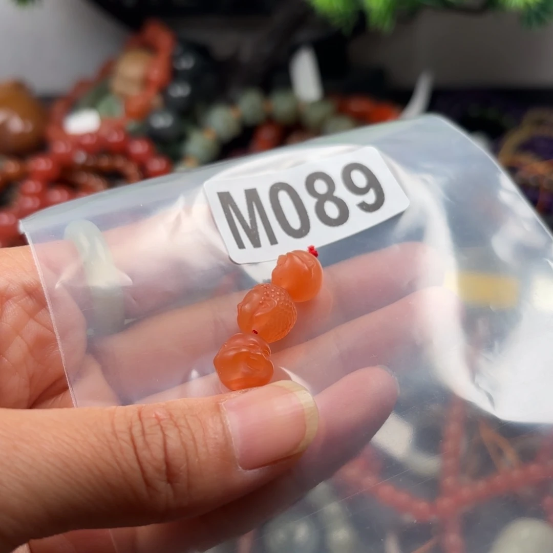 南红玛瑙未镶嵌珠宝奇石