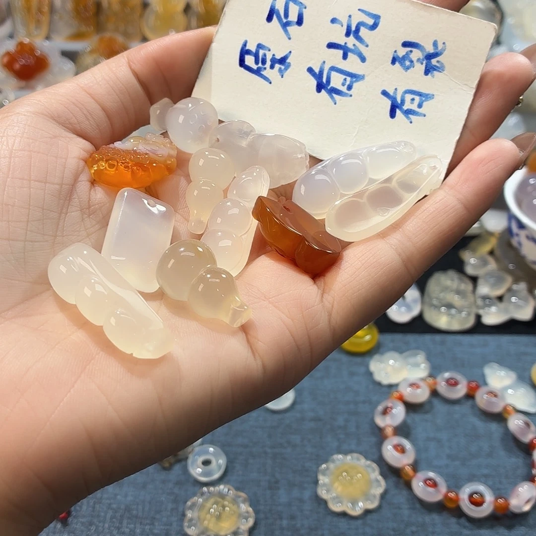 玛瑙/玉髓未镶嵌颈饰