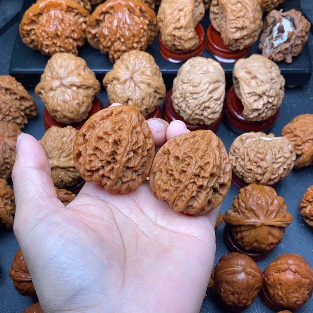 文玩核桃把件40野牛